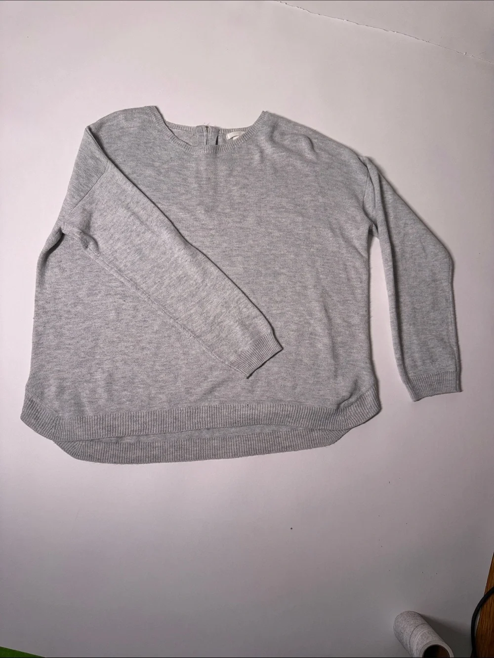 H&M Light Gray Women’s Crewneck Knit Sweater
